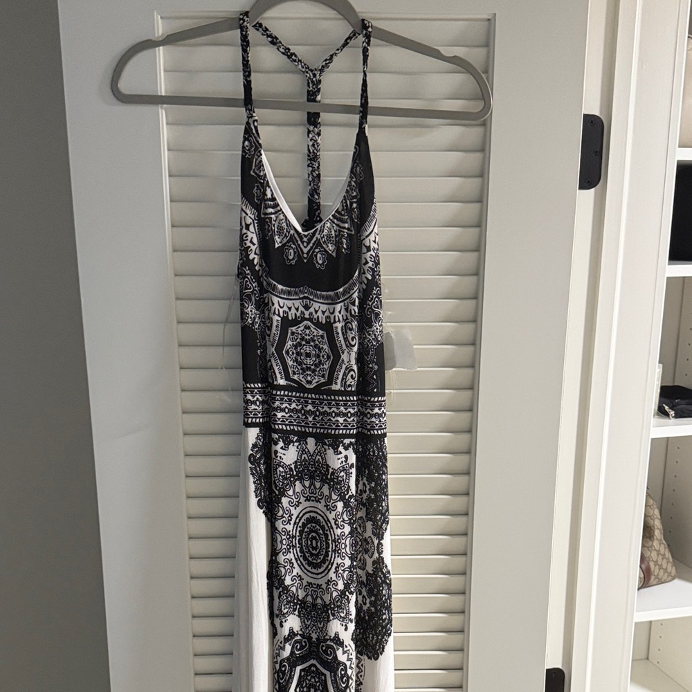 Elegant Black and White Patterned Dress